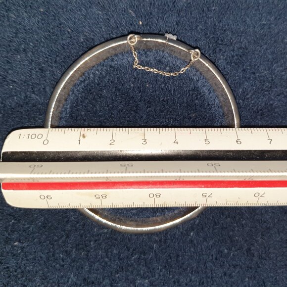 Vintage 925 Sterling Silver Chunky Wide Hinged Bracelet with Safety Chain - Picture 9 of 15